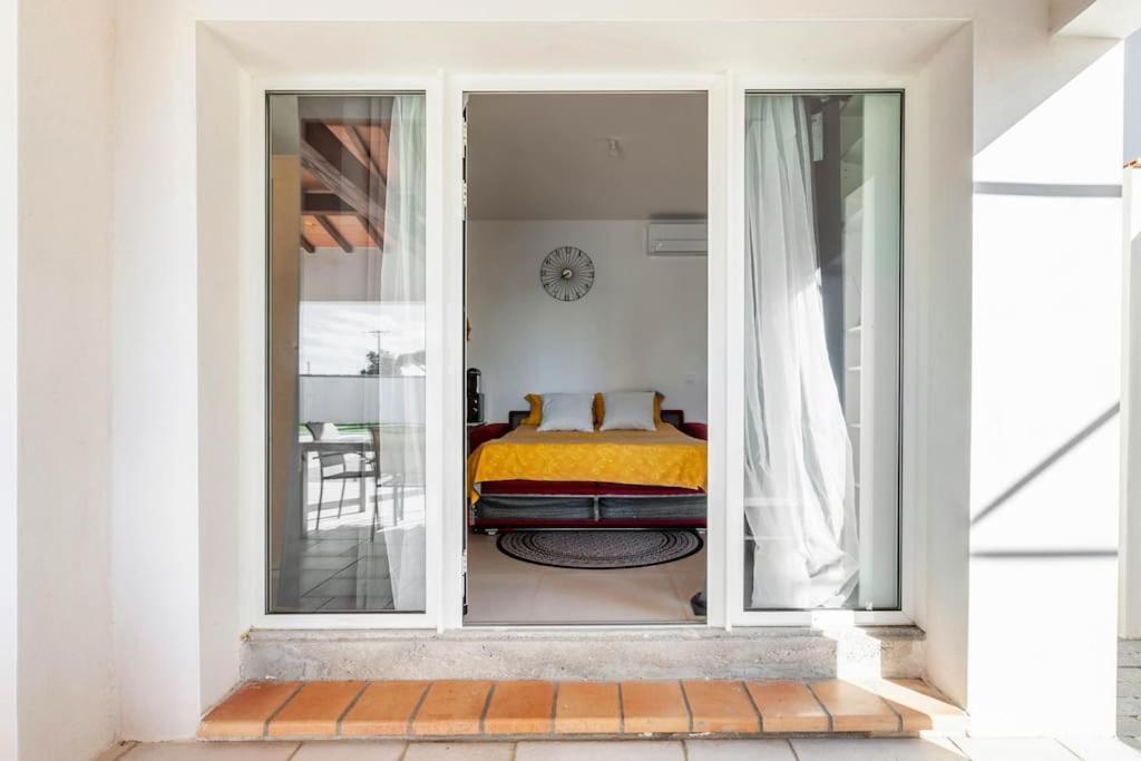 Valergues Studio Neuf Avec Acces Piscine מראה חיצוני תמונה