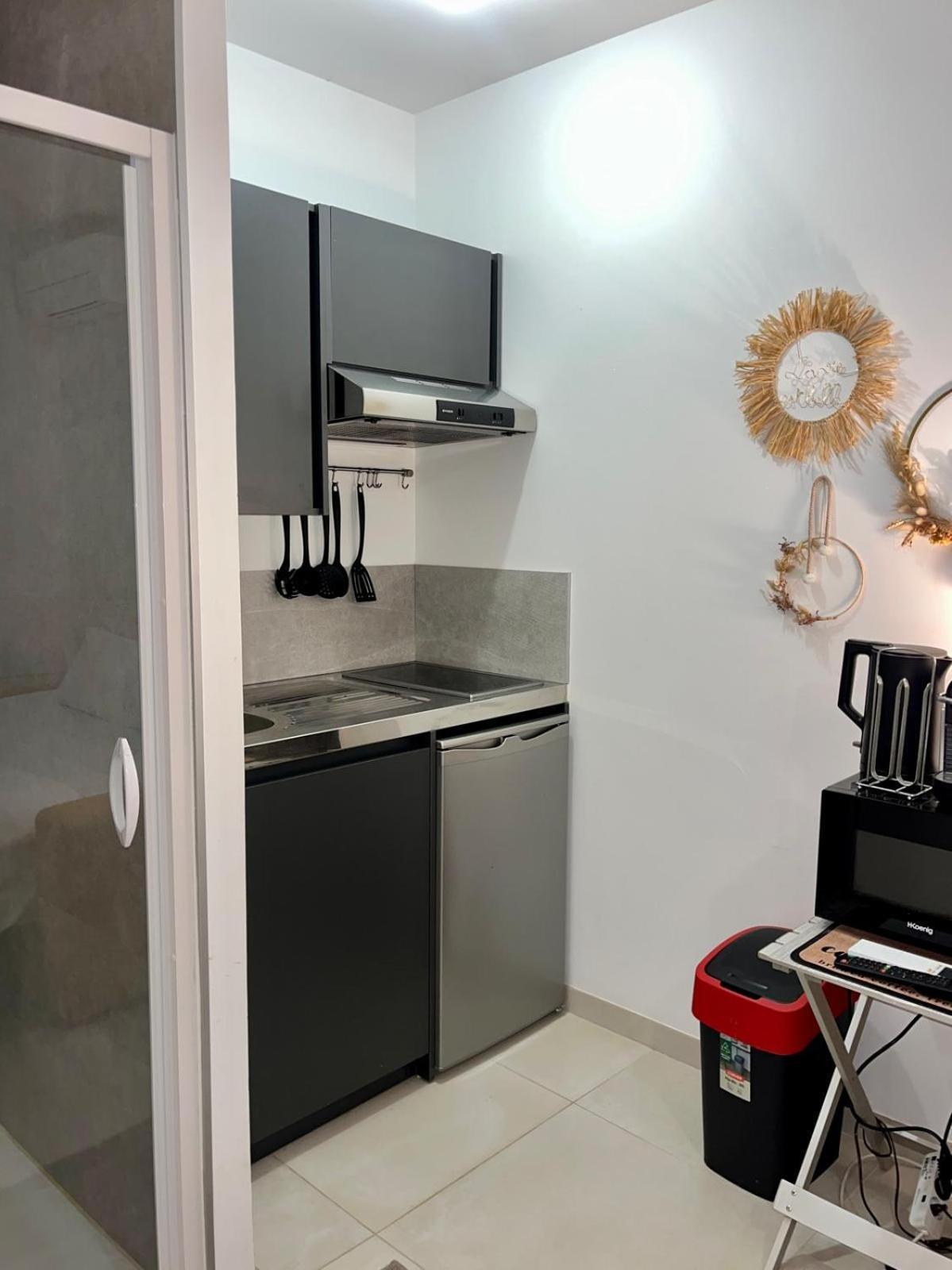 Valergues Studio Neuf Avec Acces Piscine מראה חיצוני תמונה